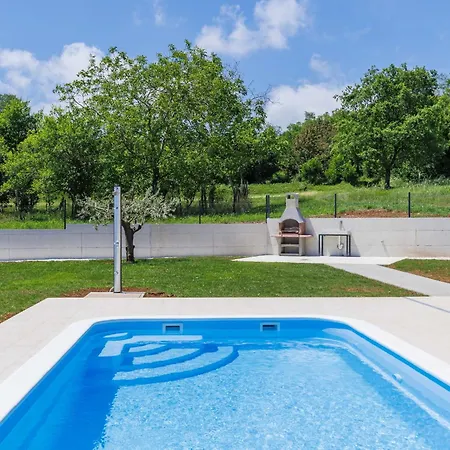 Casa vacanze Tina By Interhome