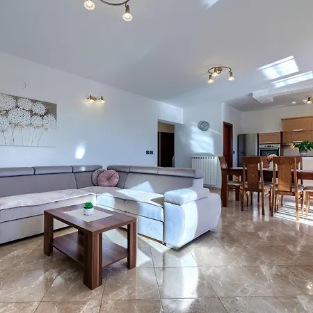 Vakantiehuis Tina By Interhome