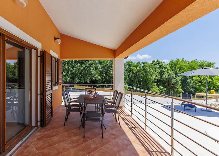 Tina By Interhome 펜션 Žminj